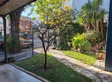 Casa de 4 ambientes, Villa Luro · Casa 4 Amb, Jardin Al Frente, Cochera y Terraza