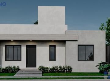 Casa · 95m² · 4 Ambientes · 2 Cocheras · Casa en Docta Venta