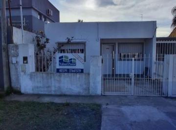 Casa de 3 ambientes, La Plata · Casa en Alquiler, 2 Dorm., Patio y Cochera Descubierta