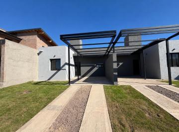 Casa · 73m² · 3 Ambientes · 1 Cochera · Duplex en Venta en Docta Av, 2 Dorm., a Estrenar