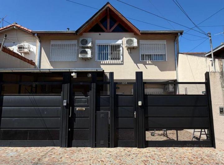 Casa · 125m² · 5 Ambientes · 1 Cochera