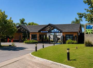 Terreno · 567m² · Terreno Central en Venta 567 m² en Country Cerro Azul