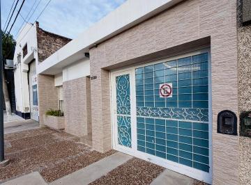 Casa de 14 ambientes, Córdoba · Casa en Venta en Alta Córdoba con 3 Habitaciones