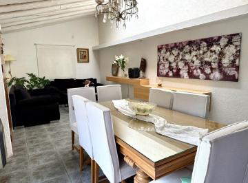 Casa de 7 ambientes, La Puntilla · Tittarelli Vende Excelnte Casa en La Puntilla, a m de Palmares.