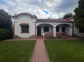 Casa de 4 ambientes, Villa Allende · Casa en Venta en Calle Pellegrini Las Rosas Villa Allende