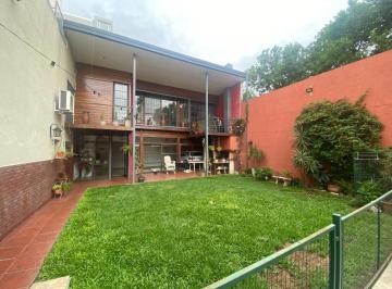 Casa · 285m² · 5 Ambientes · 4 Cocheras · Casa en Venta Excelente a m de Av San Martin Rosario Amenabar 700