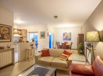 PH de 5 ambientes, Colegiales · PH Tipo Casa con Cochera, Terrazas y Espacios Independientes