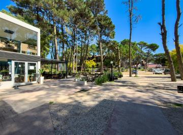 Fondo de comercio · 160m² · 3 Ambientes · Venta - Importante Fondo de Comercio Gastronómico en Funcionamiento - Mar de Las Pampas