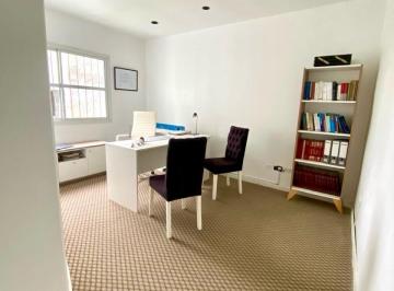 Oficina comercial · 40m² · 2 Ambientes · Oficina en Alquiler Guemes