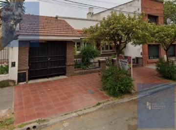 Casa · 330m² · 4 Ambientes · Casa - 25 de Mayo