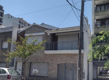 PH de 5 ambientes, Mar del Plata · Impresonante Chalet PH Guemes de 2 Plantas Tipo Chalet. Garage, Parrilla, Lavadero