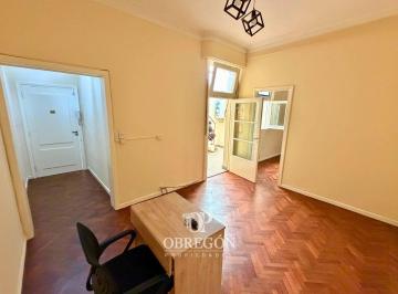 PH · 65m² · 4 Ambientes · PH en Almagro con Terraza Propia y 3 Dorm. - 83 m² Patio y Terraza