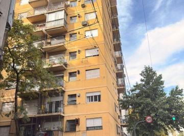 Departamento de 2 ambientes, Constitución · Se Vende 2 Amb Contra Frente con Balcon