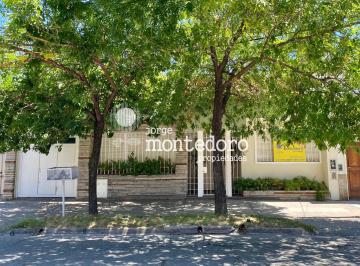 Casa de 5 ambientes, Morón · Chalet 5 Ambientes Refaccionado, en Venta, Haedo Chico.