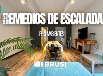 PH · 110m² · 3 Ambientes · 1 Cochera · Venta PH Tipo Casa Lanús Al Frente con Garage y Terraza. Sin Expensas.