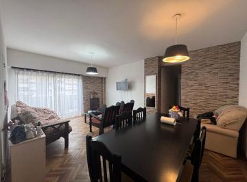 Departamento · 77m² · 4 Ambientes · 1 Cochera · Departamento de 4 Ambientes con Cochera