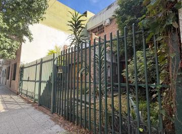 Terreno · 274m² · 4 Ambientes · 1 Cochera · Lote de 8,66 X 27 en Villa Urquiza Zona Residencial