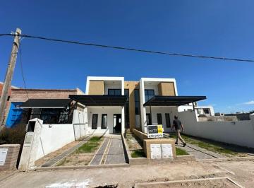 Casa de 3 ambientes, Córdoba · Duplex 2 Dorm + Dos Baños - Categoria! Entrega y Cuotas.