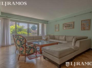 Departamento · 238m² · 5 Ambientes · 1 Cochera · Av Figueroa Alcorta y Tagle. Piso Sup. 238 m². Cochera. Seg. 24 Hs