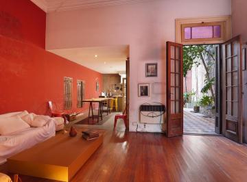 Casa · 204m² · 5 Ambientes · Casa en Boedo en Venta