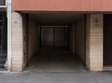 Garage · 13m² · Cochera Cubierta 13,74 Mtrs - Av Colon Al 600 - Centro