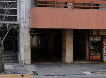 Garage · 13m² · Cochera Cubierta 13,74 Mtrs - Av Colon Al 600 - Centro
