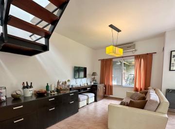 Casa de 3 ambientes, · Casa Impecable en Barrio Los Mirasoles - Monte Grande