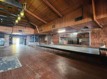 Local comercial · 900m² · Alquiler Local + Monoambiente