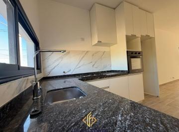 Casa · 75m² · 3 Ambientes · 2 Cocheras · Duplex con Pileta a Estrenar en Venta en Barrio Norte 1
