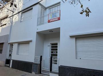 PH · 90m² · 3 Ambientes · Venta PH en 62 E/ 13 y 14 La Plata - 2 Dorm. - Patio