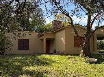 Casa de 4 ambientes, Santa Rosa de Calamuchita · Dueño Vende Hermosa Propiedad Muy en Precio, 1400 m² en Santa Rosa, V Strada