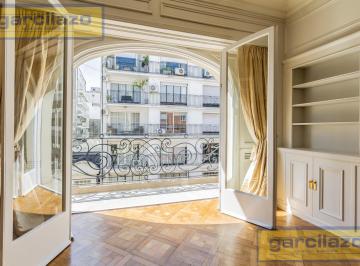 Departamento · 272m² · 6 Ambientes · Excelente Piso en Edificio Tradicional a Nuevo Vigilancia Aire Central Unico