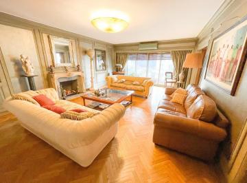 Departamento · 252m² · 5 Ambientes · 1 Cochera · Oportunidad! 5 Ambientes en Av Santa Fé y Montevideo. Cochera. Gran Categoría