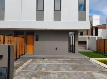 PH · 118m² · 4 Ambientes · 2 Cocheras · Duplex en Venta - Villa Castells
