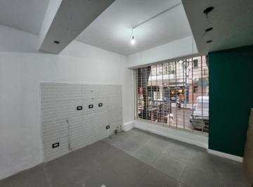 Local comercial · 82m² · 3 Ambientes · Local en Excelente Zona de Recoleta con Renta