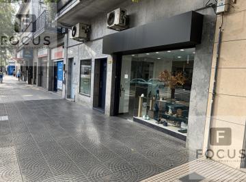 Local comercial · 300m² · 5 Ambientes · Venta Local Deposito 400 m² en Parque Chas Sobre Av Constituyentes Local en Parque Cha