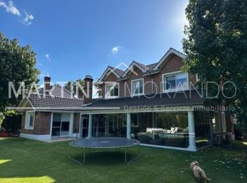 Casa · 248m² · 4 Ambientes · 1 Cochera · Casa en Venta en Haras La Pradera, Pilar, G. B. a. Zona Norte