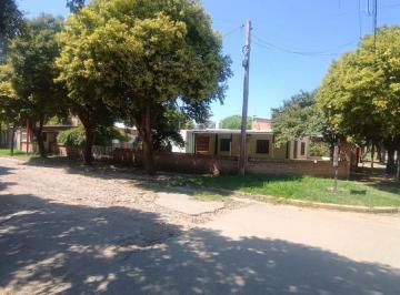 Casa de 1 ambiente, Colonia Tirolesa · Lote 375 m² con 2 Casas – Ideal Inversión o Renta | Colonia Tirolesa