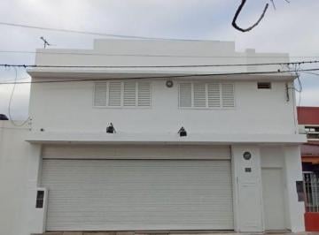 Departamento de 5 ambientes, Córdoba · Venta Local Comercial con Dos Departamentos