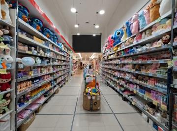 Local comercial · 576m² · 6 Ambientes · 2 Cocheras · Excelente Local en Venta en Pleno Once con Cocheras y Deposito