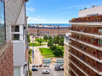 Departamento · 54m² · 2 Ambientes · 1 Cochera · Departamento 2 Ambientes con Balcón, Cochera y Baulera | Vista Al Mar y Casino | Plaza Colon | Mar D