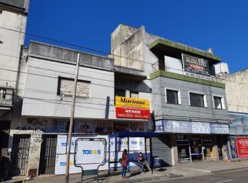 Local comercial , Lomas de Zamora · Impotante Lote 240 m en Av Hipolito Yrigoyen 8620 Lomas de Zamora ¡Rebajado!
