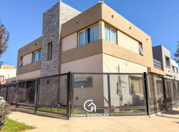 Casa · 375m² · 5 Ambientes · 2 Cocheras · Vende Casa 3 Dorm. 2 Baños - B| Ayres de Septiembre |cipolletti | Rio Negro