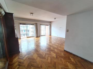 Departamento · 126m² · 4 Ambientes · 1 Cochera · Venta Semipiso de Categoría 4 Ambientes con Cochera en Caballito