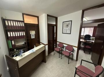 Oficina comercial · 34m² · Disponibilidad Inmediata - 2 Privados - Baño Propio - Zona Cañada