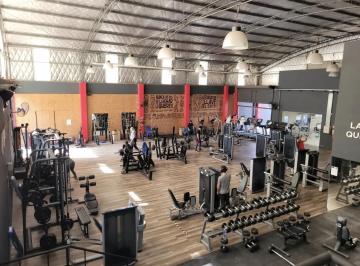 Bodega-Galpón · 1200m² · Galpón en Alquiler en Francisco Alvarez Moreno