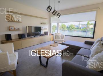 Casa · 179m² · 6 Ambientes · 2 Cocheras · Casa en Alquiler en San Agustín, Villanueva