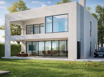 Casa · 166m² · 5 Ambientes · 3 Cocheras · Casa en San Sebastian