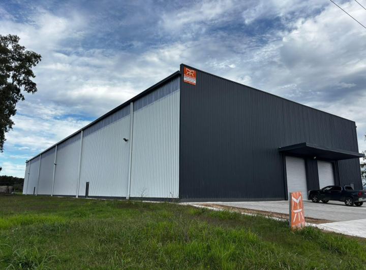 Depósito · 1273m²