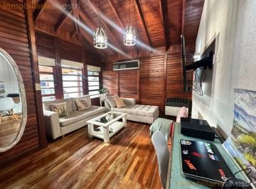Casa · 95m² · 3 Ambientes · 1 Cochera · 423 Bis Entre 6 Bis y 7 Villa Elisa, La Plata - Casa de 2 Dorm. con Cochera en Venta